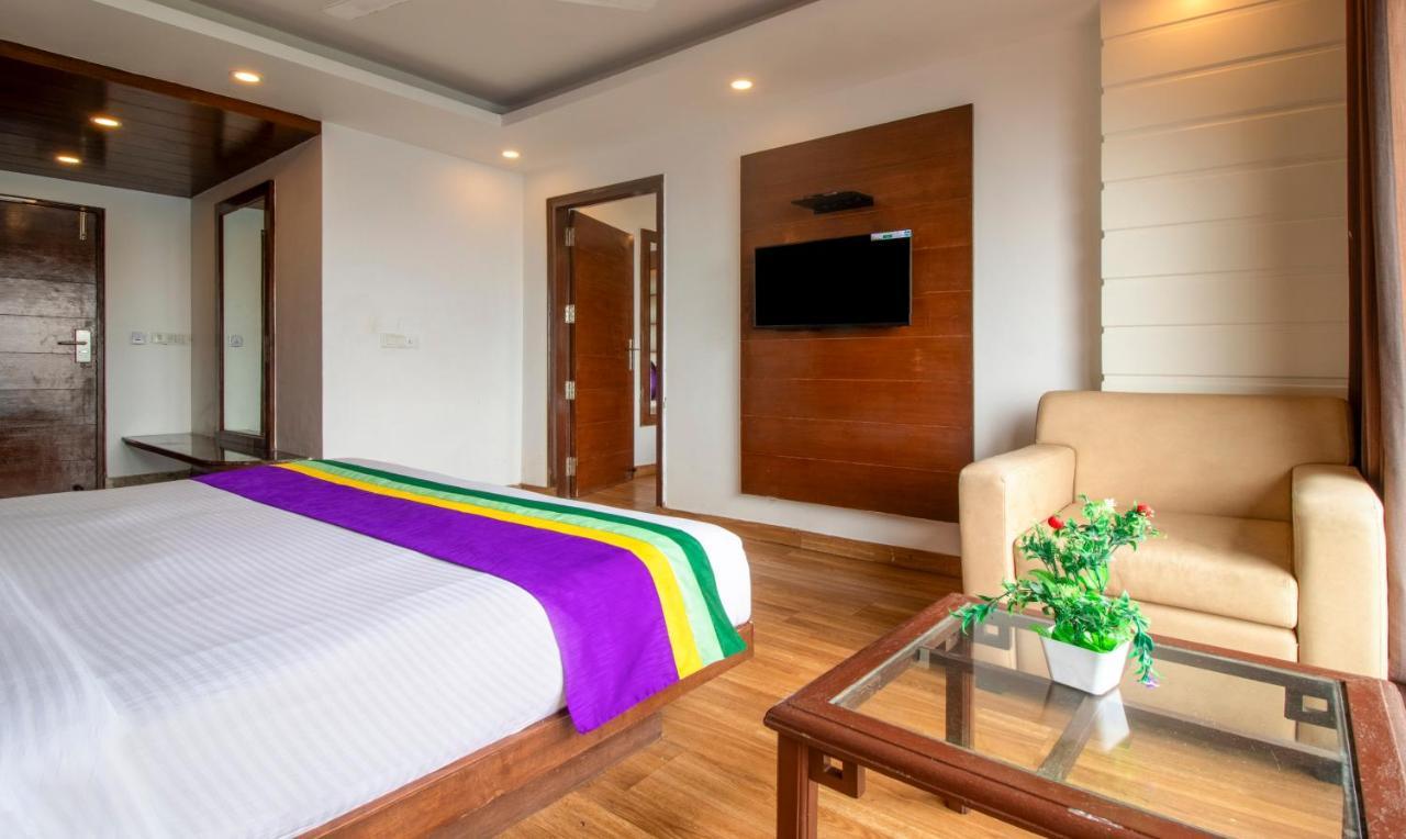 Treebo Premium Queen Of Hills Near Mall Road Mussoorie Esterno foto